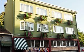 Mini Harem Hotel